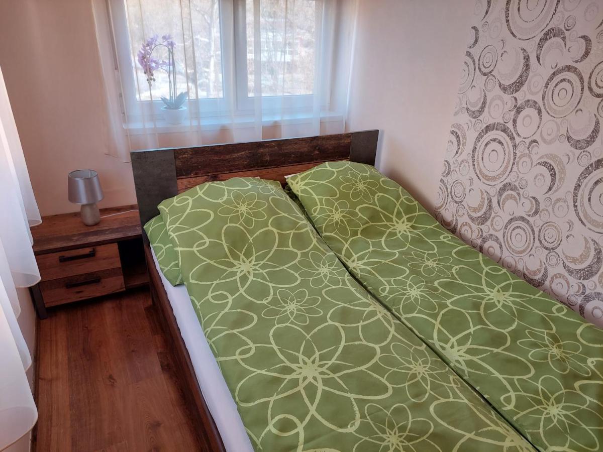 Samuci Apartman Hajduszoboszlo Bagian luar foto